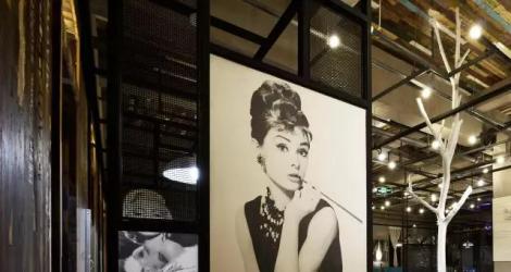 「融創(chuàng)春風(fēng)十里」售樓中心，光影演繹的自然之道！