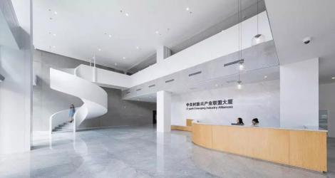 成都海倫天麓銷售中心，東方優(yōu)雅與現(xiàn)代融合的空間縮影！